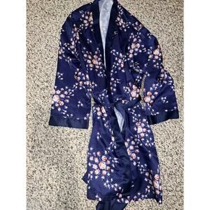 Morgan Lane Satin Robe Short Blue Navy Pink Red Floral  Fab Fit Fun Size L/XL‎